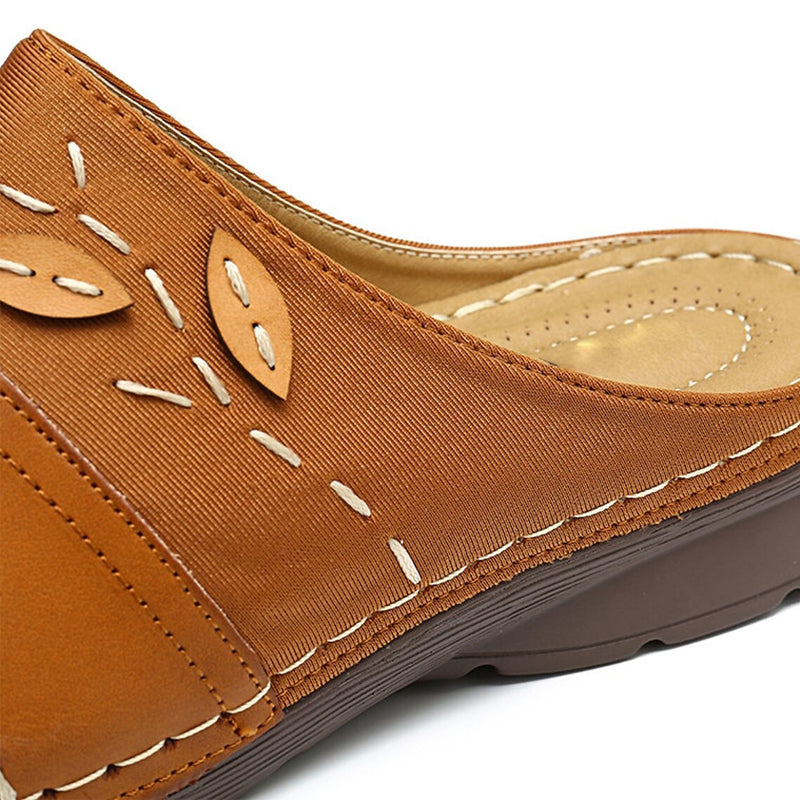 Sabot orthopédique femme brodé avec fleurs