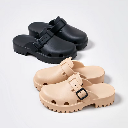 Sabot orthopédique femme avec bride réglable et crampons