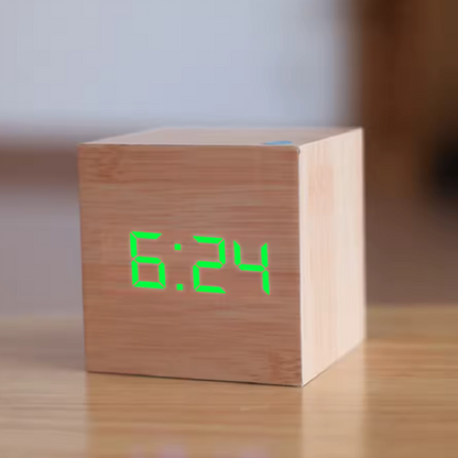 Mini Réveil de Bureau LED Cube | Compact à Luminosité Automatique