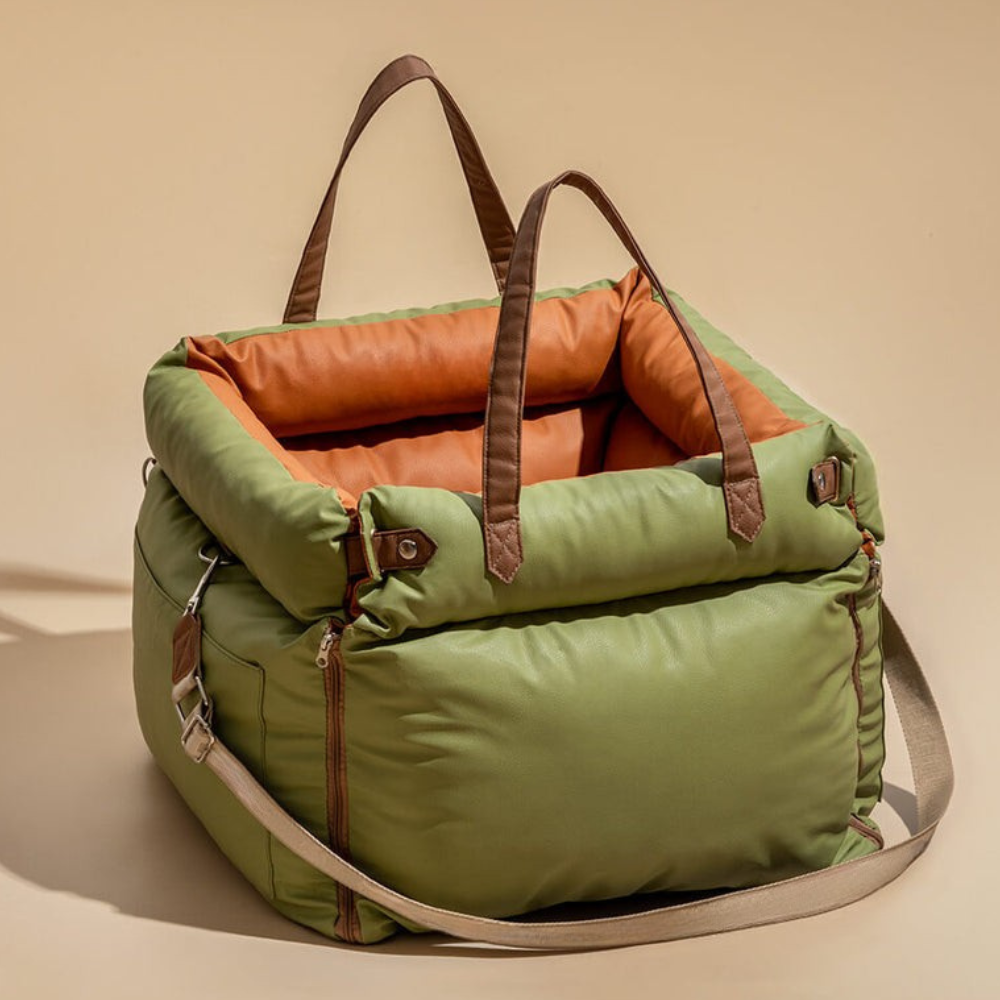 Siège Auto pour Animaux en Similicuir | Voyage Sûr et Élégant