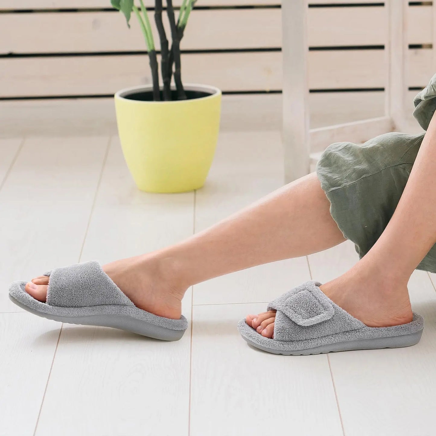 Chausson orthopédique femme en tissu éponge doux