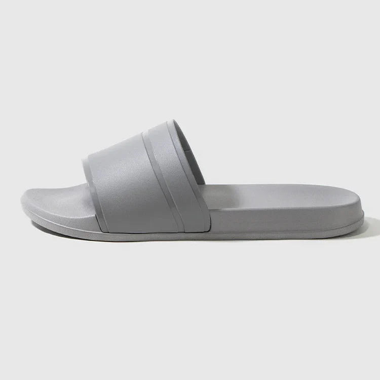 Claquette orthopédique homme minimaliste et flexible