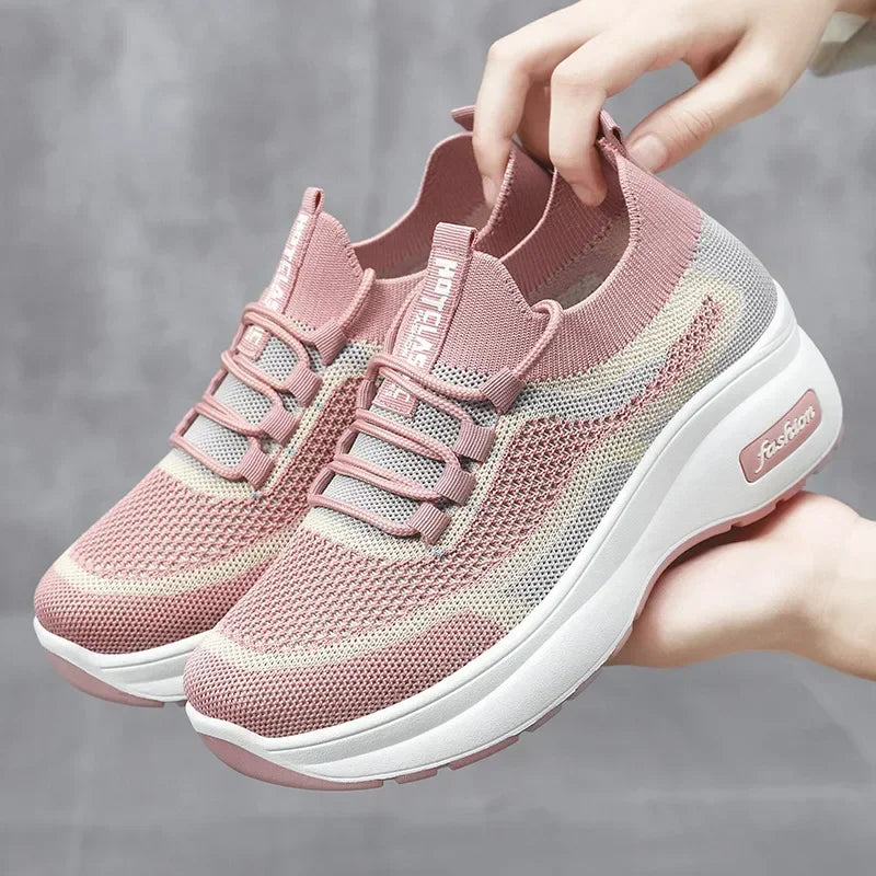 Stradora Lift+ – chaussures orthopédiques femme avec maintien renforcé et semelle plateforme amortissante