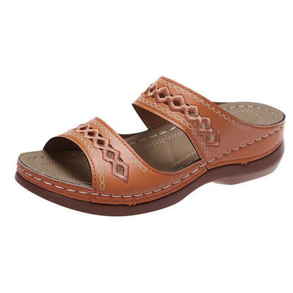 Claquette orthopédique femme à design ajouré