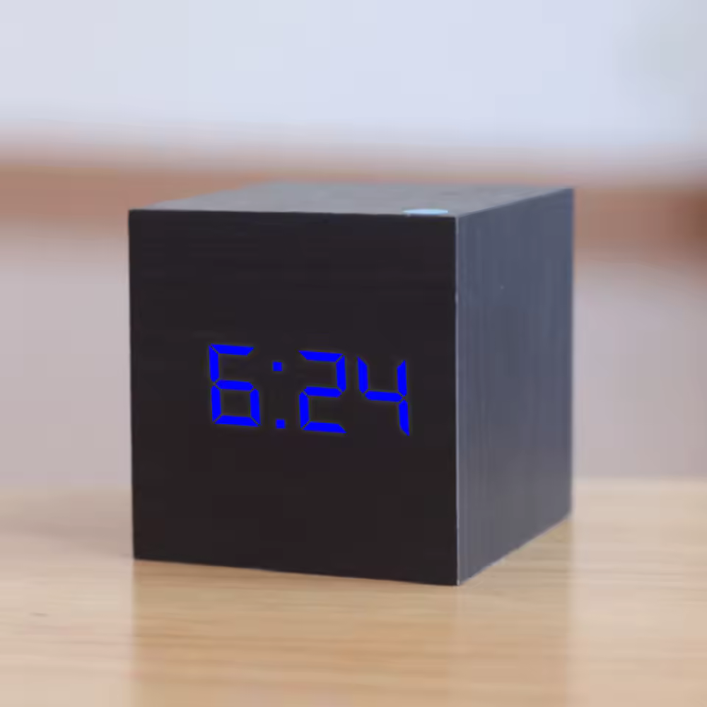 Mini Réveil de Bureau LED Cube | Compact à Luminosité Automatique